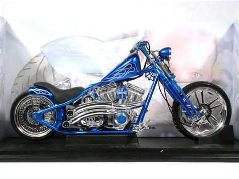 Jesse James West Coast Chopper Muscle Machine 1 18 Scale Die Cast Motocycle Collectibles