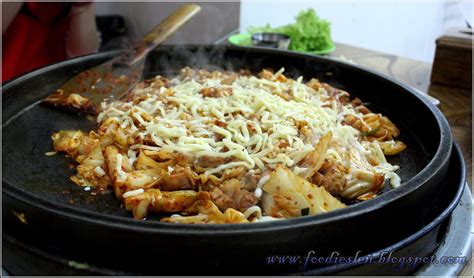 The township consists mainly of residential condominiums and office complexes. Through a Foodie's Lens: Dinner @ Uncle Jang, Solaris Mont ...