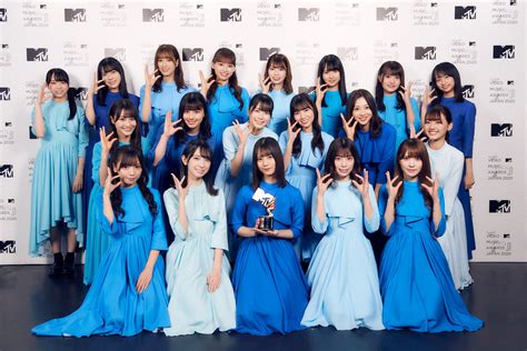 Video cannot currently be watched with this player. 日向坂46のライブパフォーマンスもチラ見せ!？「MTV VMAJ 2020-THE ...