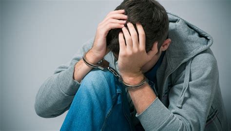What Are The Causes Of Juvenile Delinquency