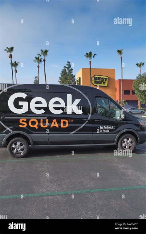 Geek Squad Logo Hi Res Stock Photography And Images Alamy