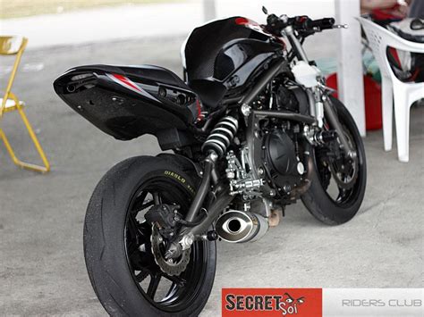 Price cheap kawasaki er 6n motorcycles & scooters for sale by car owner in florida. Low mileage beautifully customized 2009 Kawasaki ER6n for sale