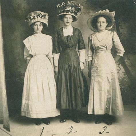 Young Women In Big Hats Early 1900s Thewaywewere