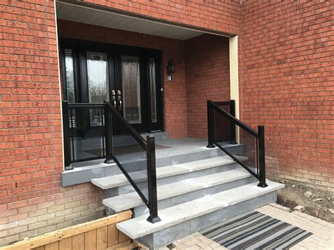 Precision glass railings provides customized indoor or outdoor glass railing solutions for homes, offices and cottages. Pin by Cassandra on GLASS RAILINGS | Balcony pool, Decks ...