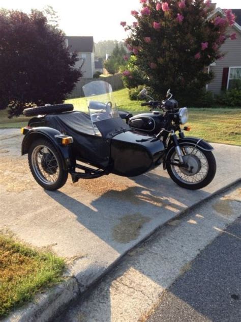 Using the new aluminum alloy cylinder heads, friz designs a 486cc engine with 8.5 hp and a top speed of 60 mph. Motorcycle: Indiana Jones, Indy, Vintage 1969 BMW Motorcycle R69s (Modified)