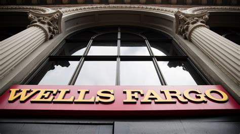 Four Directors Will Leave Wells Fargo’s Board - The New York Times