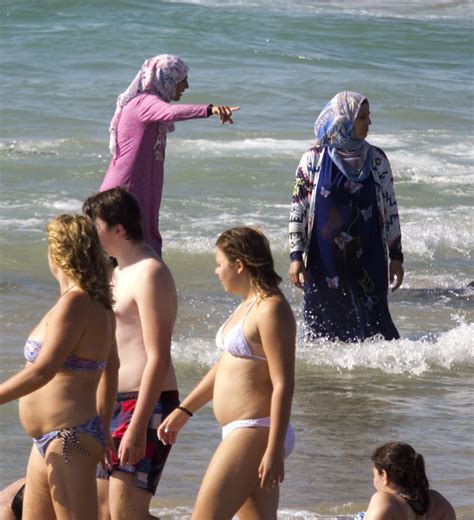 beirut s burkini backlash muslim bathing suit banned from lebanese beaches 09 08 2017