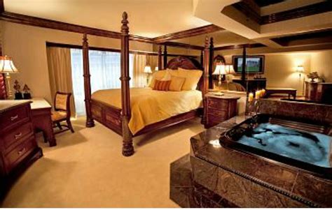 Looking for atlanta hotels with jacuzzi in room? Peppermill Reno, NV | Indoor jacuzzi, Hotel room design ...