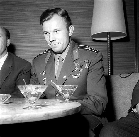 When the 20 candidates were asked to. Ordinary Soviet Man: Yuri Gagarin - English Russia
