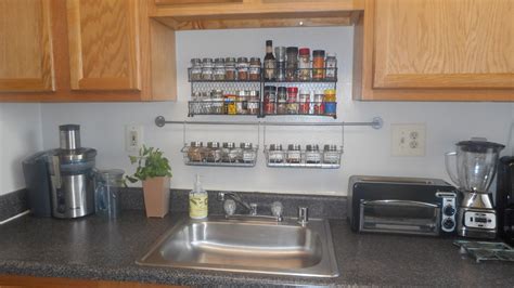 Small Kitchen Organized and Functional - Eclectic ...