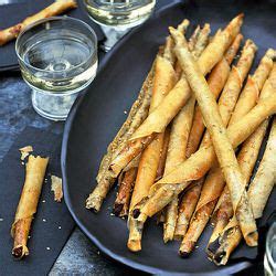 Bladerdeegrolletjes Met Rauwe Ham En Pesto Recept Okoko Recepten