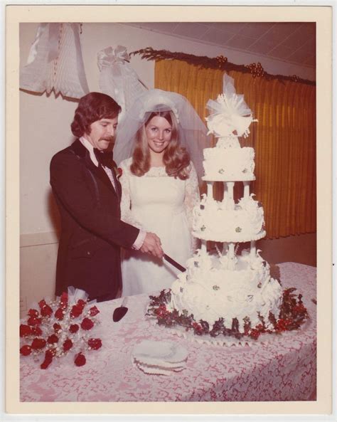 1970s Couple Married At Christmastime Wedding Cakes Vintage Vintage