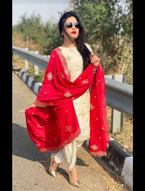 Kaur B😍 ️ Punjabi Suits Designer Boutique Simple Kurta Designs Indian Fashion Dresses