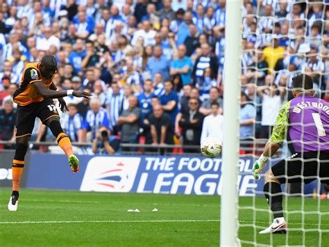 championship play off final live hull promoted after mohamed diame goal sees off sheffield