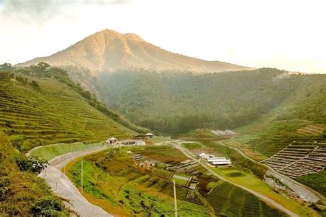 Taman mini indonesia indah merupakan tempat wisata yang berada di jakarta. Rute Dan Harga Tiket Masuk Lembah Indah Malang, Serunya Glamping Di Bawah Kaki Gunung Kawi ...