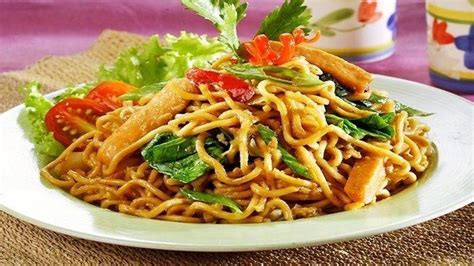 Tiket masuk bukit cinta pamekasan madura 2020 alamat rute. Tag: Mi Goreng Sosis Bakso - Menu Sahur: Resep Mi Goreng ...