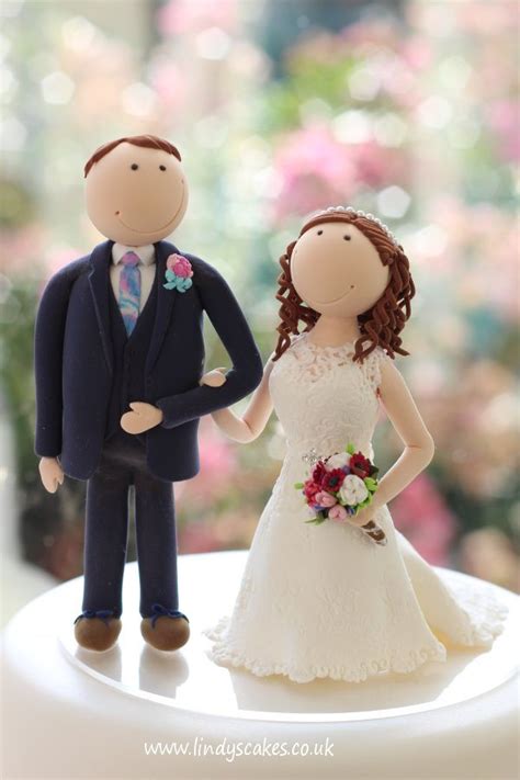 Bride And Groom Cake Toppers By Cake Decorating Expert Lindy Smith