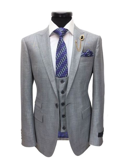 At Hong Kong Fine Custom Tailor Offers Best Tailor Made Suits In Hong