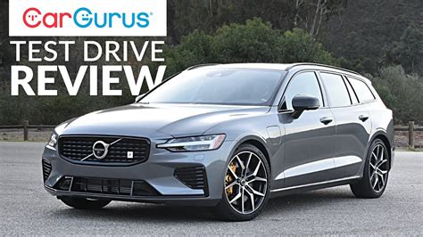 Moreover, now it is available in two variations. Volvo V60 T6 Hybrid 2020