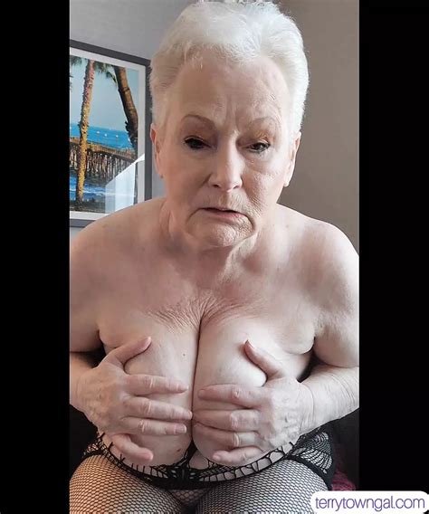 big boobs granny mom feels really horny for you xhamster