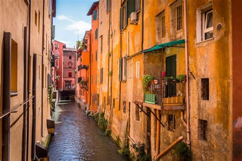 Although it is well known by italians, it is less so among foreign visitors. I segreti di Bologna: 10 storie che nessuno vi ha mai ...