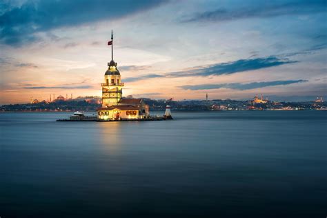 Conrad istanbul bosphorus offers 5 star luxury while staying in istanbul. Istambul, Turquia Wallpapers