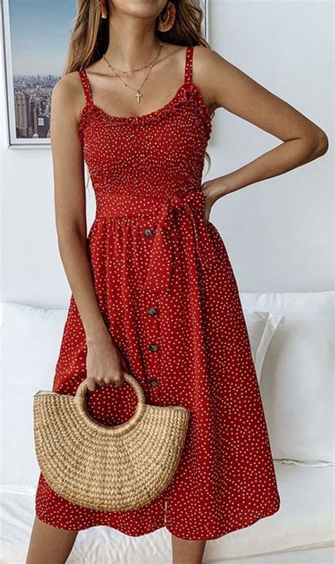 relaxed and romantic floral summer dresses