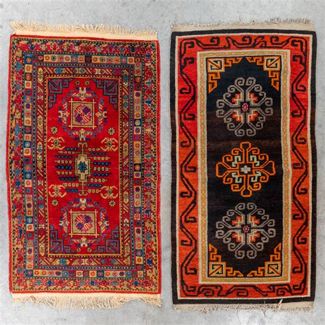 een set van 2 handgeknoopte oosterse tapijten gothan l 160 x w 90 cm flanders auctions