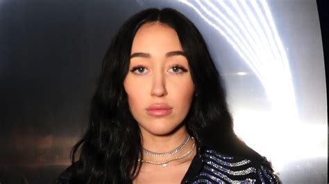 Noah Cyrus’ Nearly Naked Cmt Music Awards Outfit Was Something And More Quickies Socialite Life