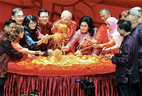 Walaubagaimanapun, ajaran konfuciunisme dan taoisma juga penting kepada. Sambutan meriah Tahun Baru Cina di seluruh negara | Astro ...