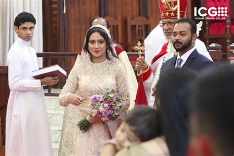 Anuradha sayeeram, the eminet karnatic music … Actress Miya George Marriage Photos; Mia tied the knot ...