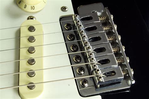 オールド Fender Fender Usa Orig Tremolo Bridge Vint一部欠品の通販 By Asus