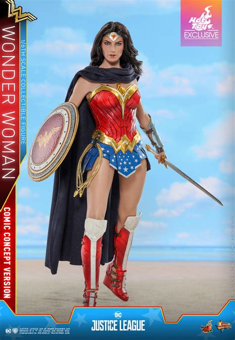 Hot Toys Justice League Wonder Woman Comic Concept