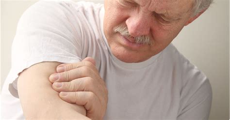 Dislocated Shoulder Symptoms Causes Diagnosis Treatment And Prevention