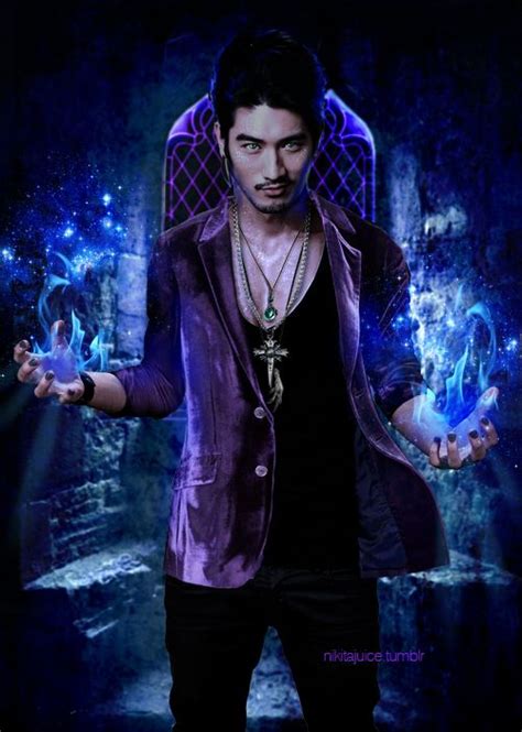 Magnus Bane I Absolutely And Totally Love Him Shadowhunters Tv Show