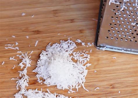 See full list on wikihow.com What to Do With A Coconut » LeelaLicious
