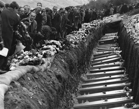 How The 1966 Aberfan Mine Disaster Became Elizabeth Iis Biggest Regret