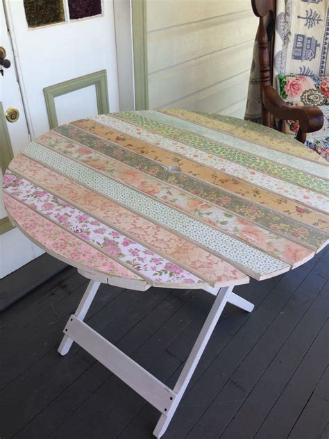 Mod Podge Table So Cute Maybe Then Sand It Down So It Looks Really