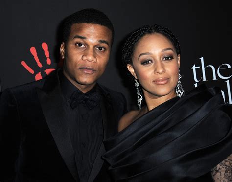 Tia Mowry Files For Divorce From Cory Hardrict After 14 Years Of Marriage A Timeline Of Their
