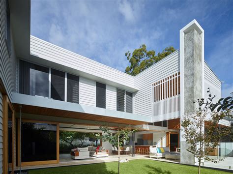 Corner House A Contemporary Home With Three Courtyards Home Design Lover