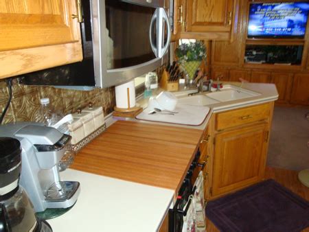 Oak is full of tannic acid and in fact the tannic acid in the bark was used for tanning. Custom Size Red Oak Butcher Block - Prefinished - Quote ...