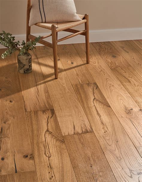 Barn Golden Smoked Oak Brushed And Lacquered Engineered Wood Flooring