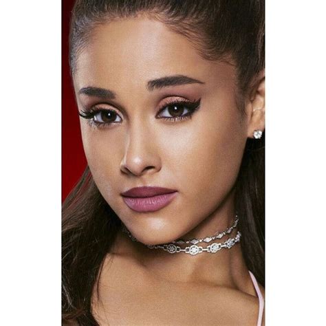 Shop exclusive music and merch from the official ariana grande store. choker ariana - Recherche Google