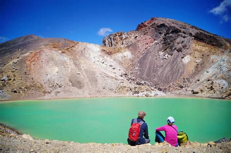 Emerald Lakes Tongariro Alpine Crossing Hiking Nz