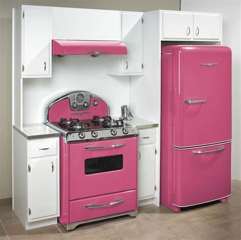 If your kitchen style or kitchen renovation draws upon a period authentic or retro vibe, don't ruin the look with a contemporary appliance suite. Pin by Carmella Walker on For the Home | Retro pink ...