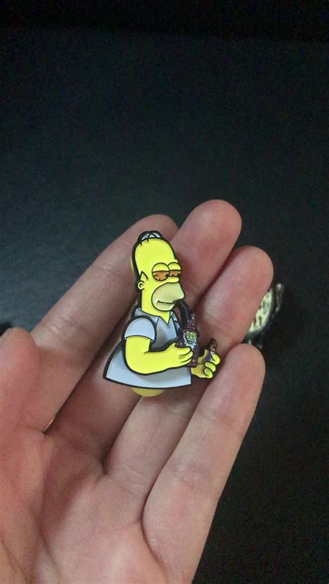 Hot Sale The Simpsons Cartoon Metal Logo Ename Lapel Pins Manufacturer
