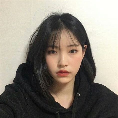 Check spelling or type a new query. Pin by Sareena Salazar on people | Korean short hair, Shot ...