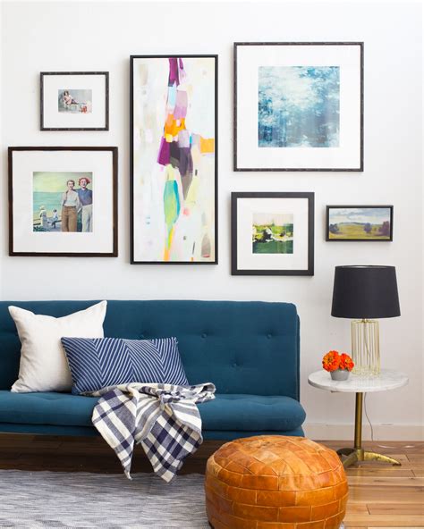 Then get up and have a simple brunch, play plays, play games or tease the dog, order a cup of milk tea, and then have a wonderful day. Wall Decoration Ideas, Photo Wall: How to Create, Organize ...