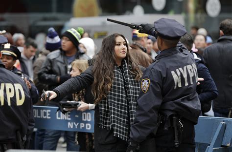 Tightest Security Ever For New Years In Times Square After Deadly Attacks Chicago Tribune