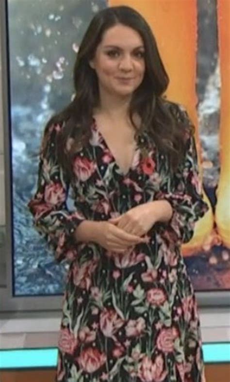 Pin By Tim Reeve On Laura Tobin Weather Girl Fashion Style Lady